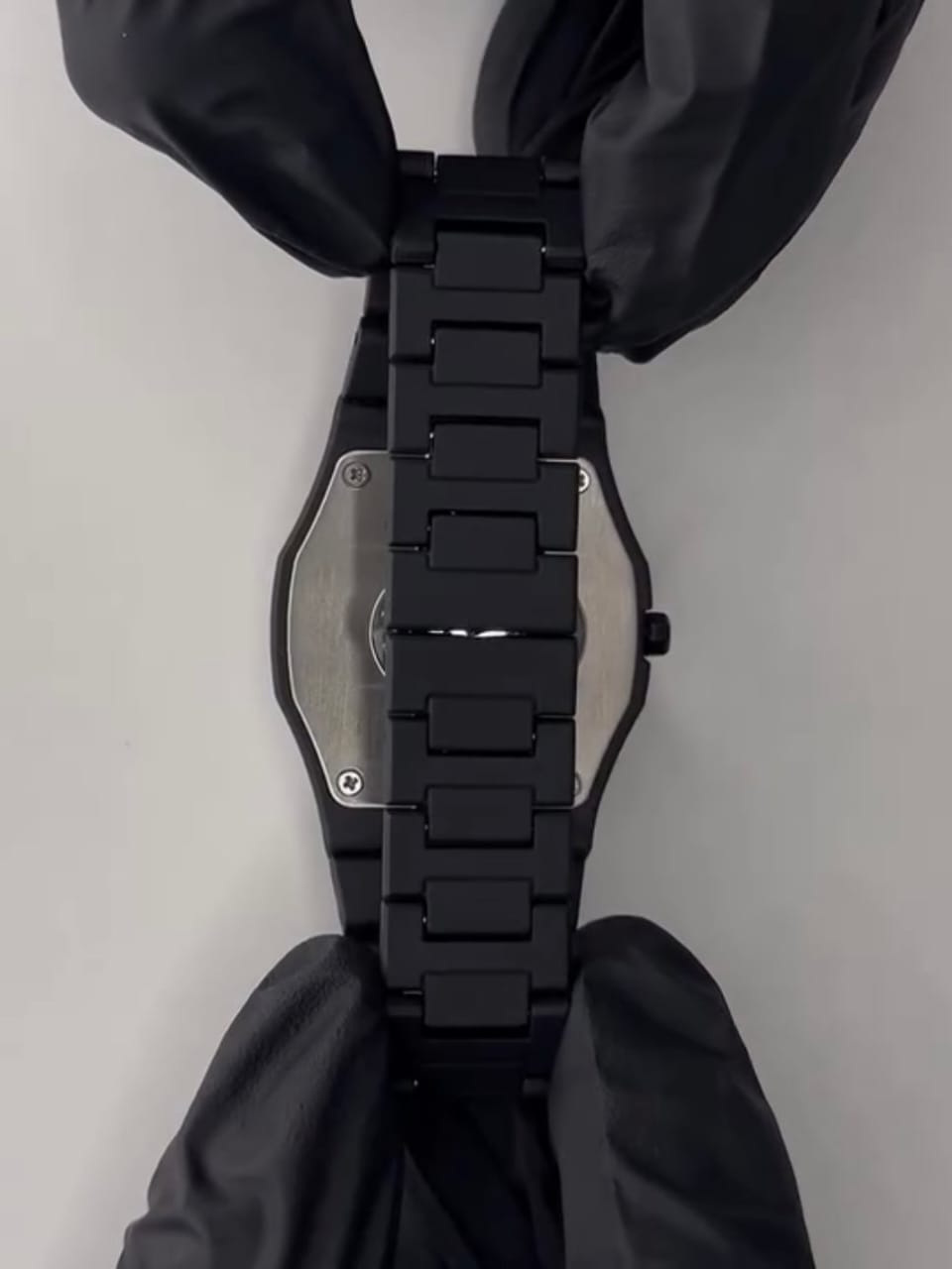 Aura Quartz Watch Black Lightweight Design Arabic Dial Black Aura Arabic Watch For Men Trendy Fiber Plastic Timepiece With Arabic Numerals